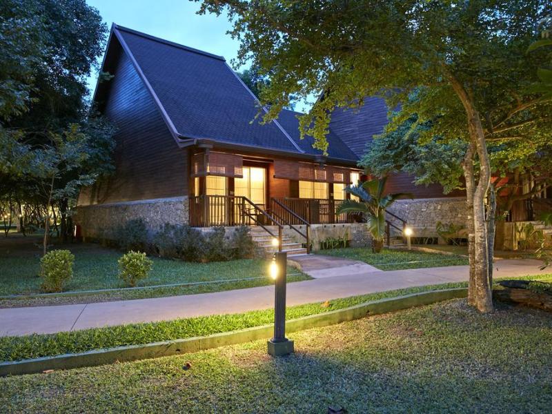 Occidental Paradise Dambulla