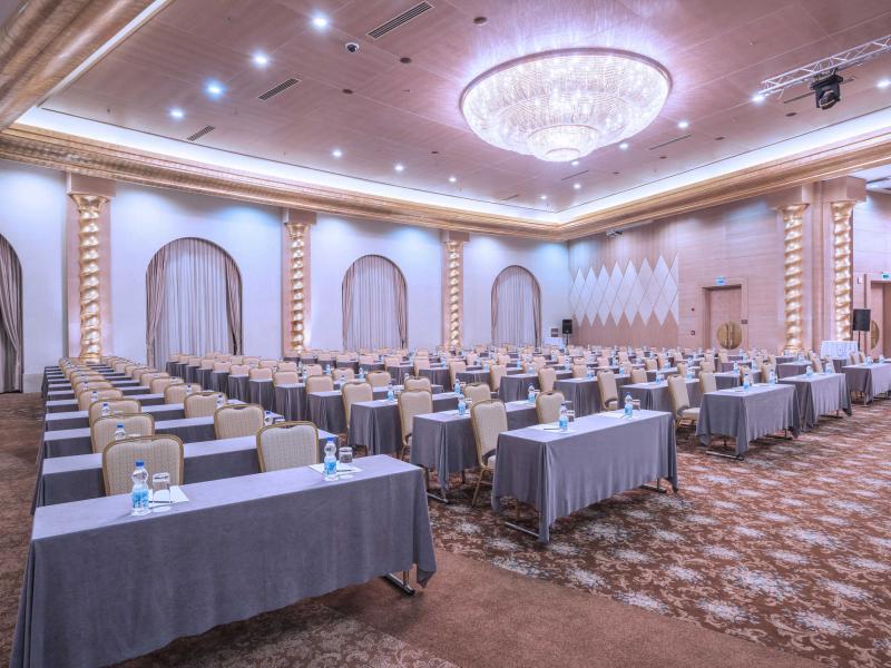 Badamdar Hotel and Residences