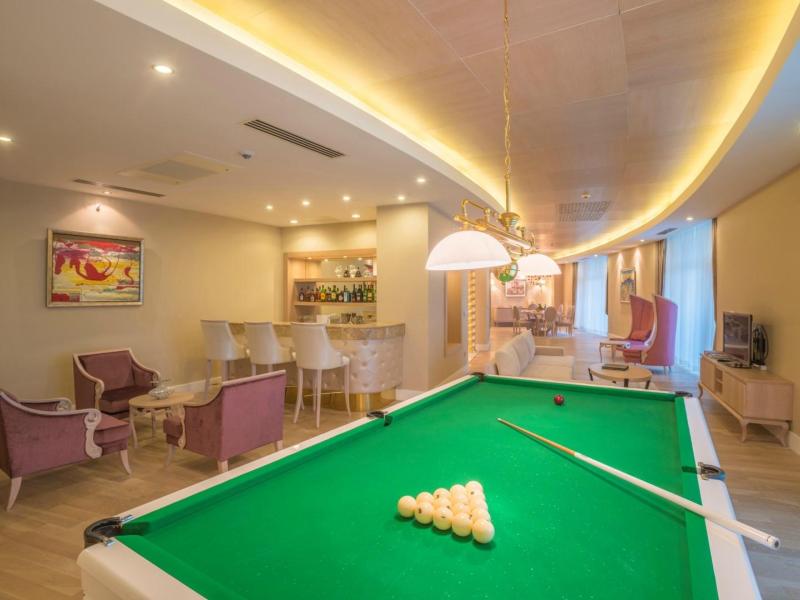 Badamdar Hotel and Residences