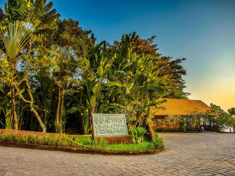 Chen Sea Resort & Spa