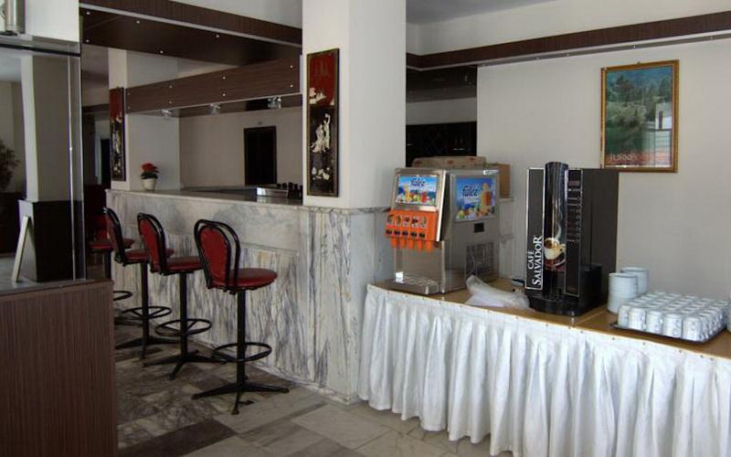 Kalamaki Beach Hotel