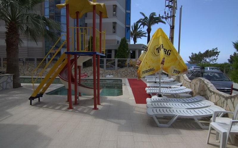 Kalamaki Beach Hotel