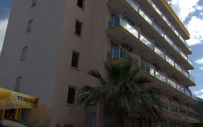 Kalamaki Beach Hotel