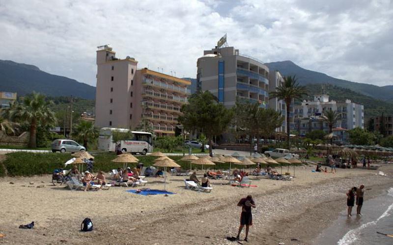 Kalamaki Beach Hotel