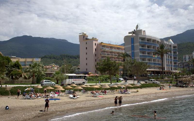 Kalamaki Beach Hotel