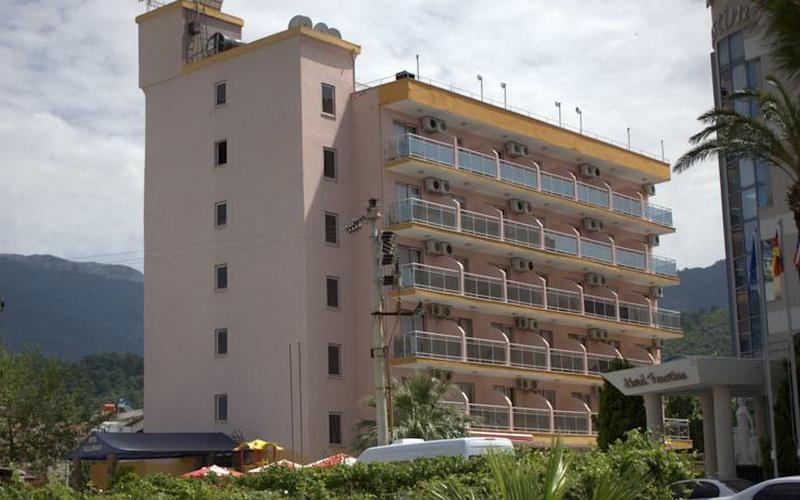 Kalamaki Beach Hotel