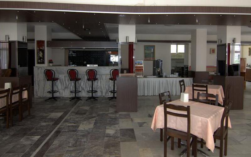 Kalamaki Beach Hotel