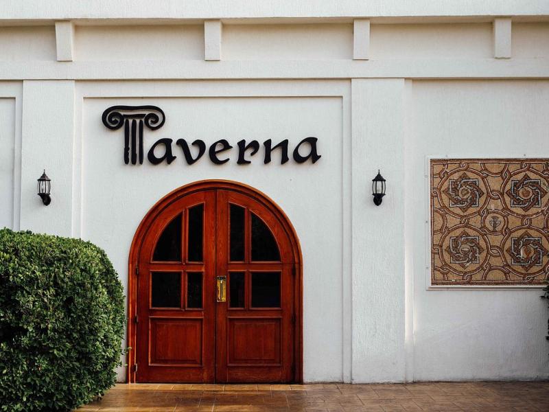 Dubai Marine Beach Resort & Spa