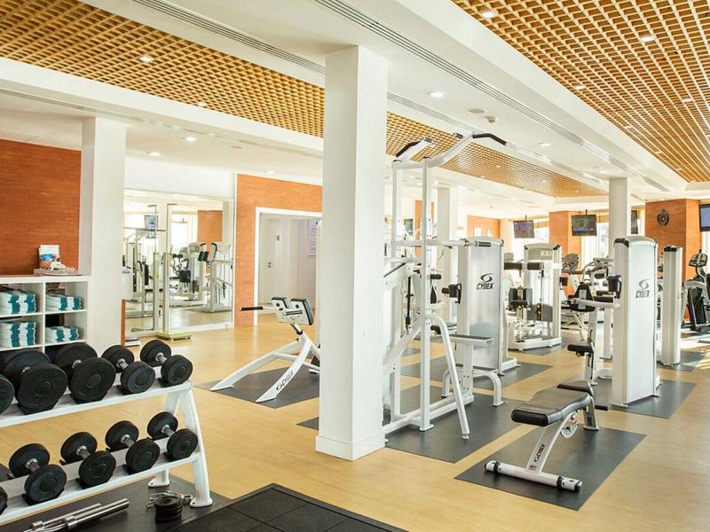 Dubai Marine Beach Resort & Spa