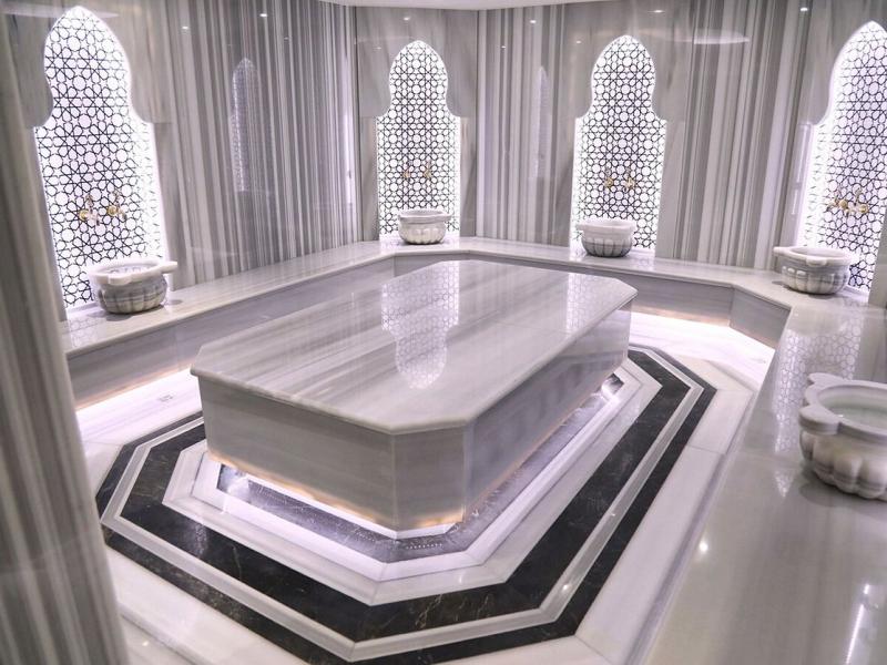 Dubai Marine Beach Resort & Spa