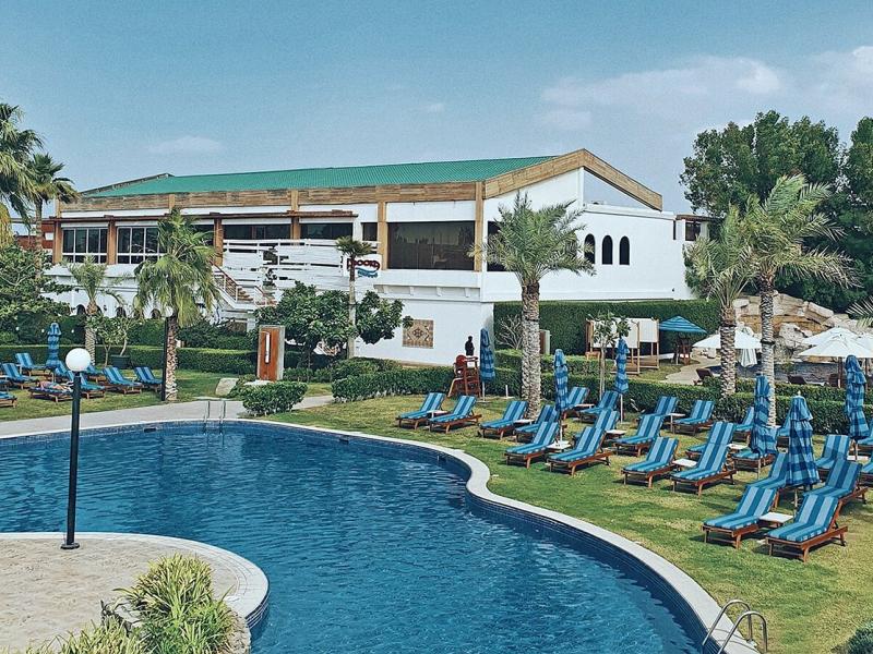 Dubai Marine Beach Resort & Spa