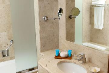 Отель Dubai Marine Beach Resort & Spa ОАЭ, Джумейра, фото 55