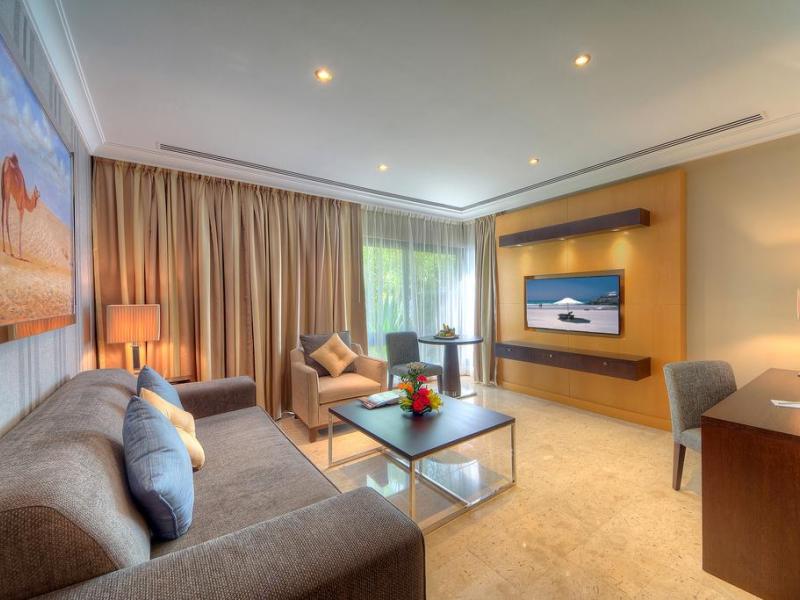 Dubai Marine Beach Resort & Spa