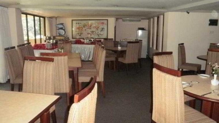 Devon Hotel 
