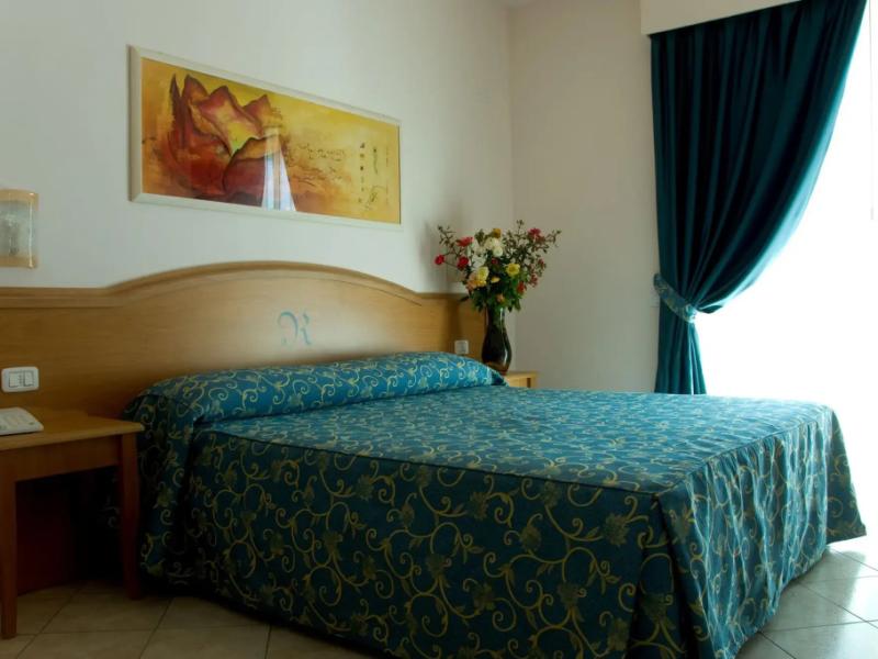 Roses Hotel