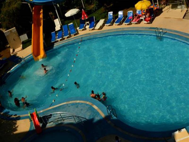 Melissa Garden Apart