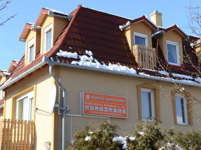 Napfeny Apartment