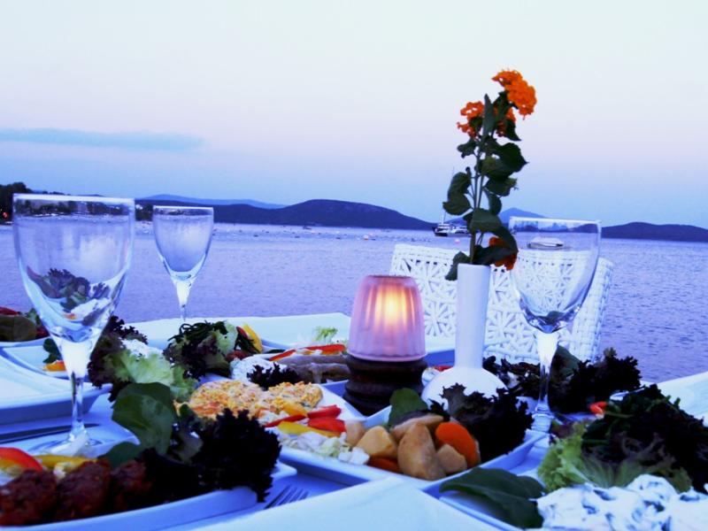 Lugga Boutique Hotel & Beach