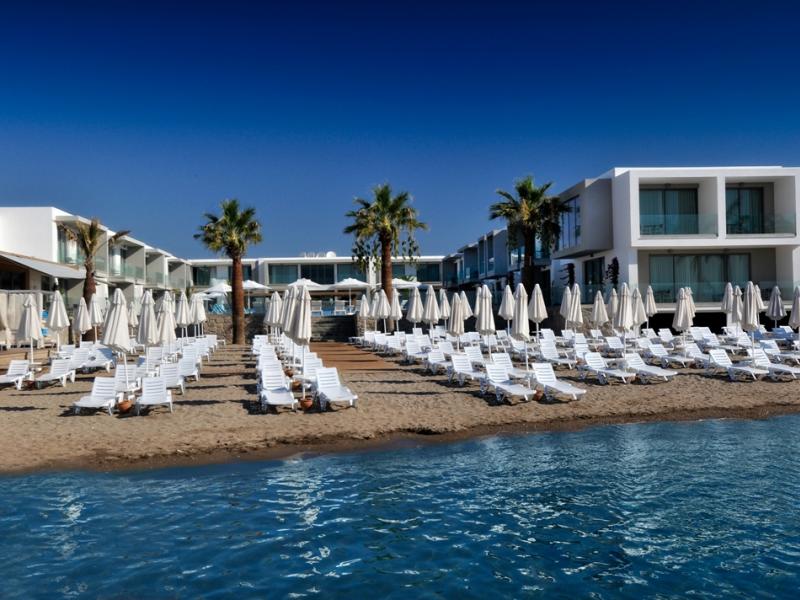 Lugga Boutique Hotel & Beach