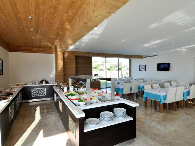 Lugga Boutique Hotel & Beach