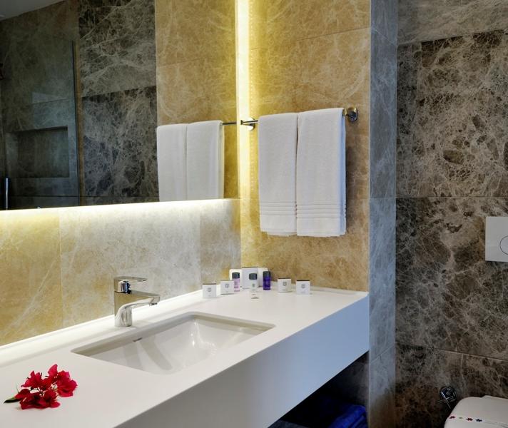 Lugga Boutique Hotel & Beach