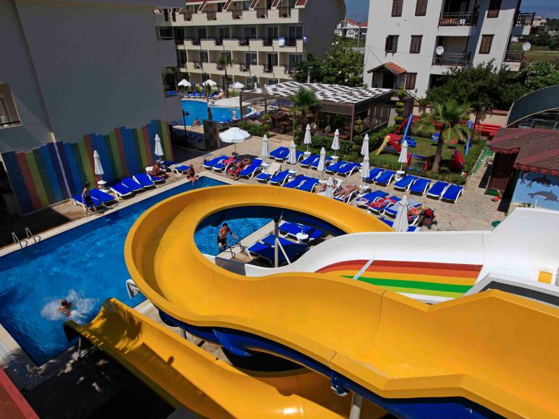 Sun City Apartments & Hotel