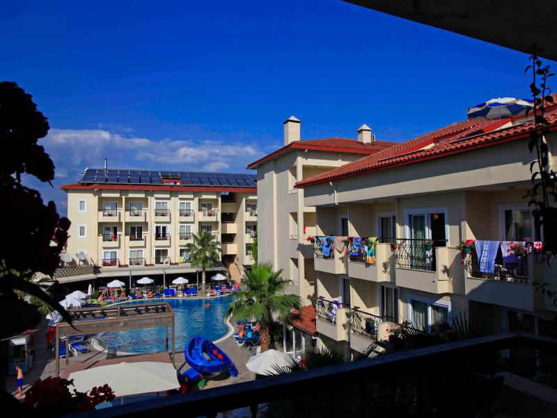 Sun City Apartments & Hotel