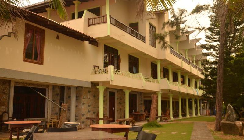 Time N Tide Beach Resort