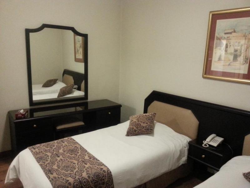 Clermont Hotel Suites