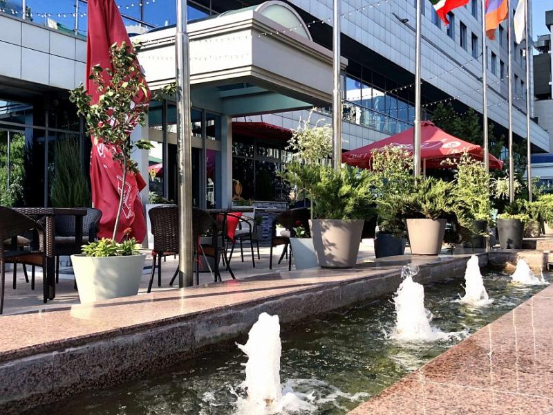 Don-Plaza