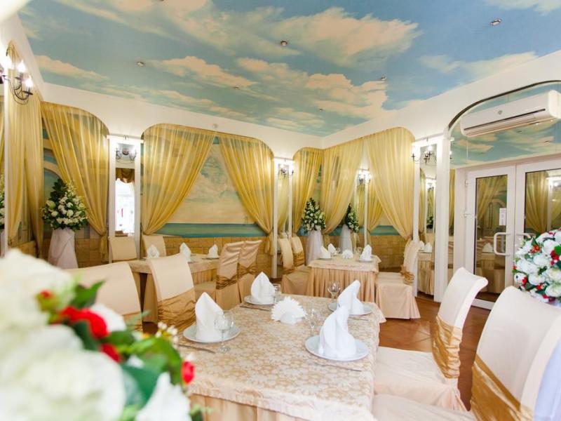 АМАКС Отель Азов