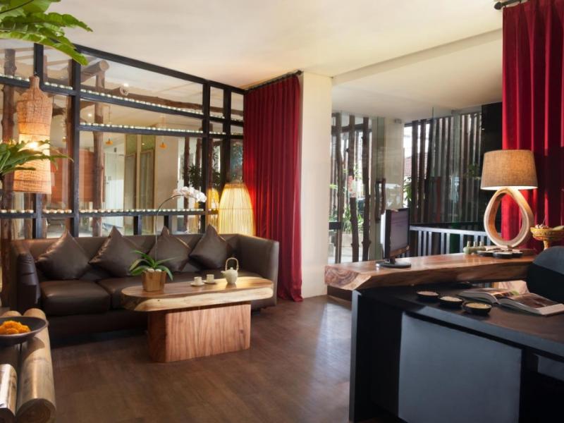 GrandMas Plus Hotel Legian