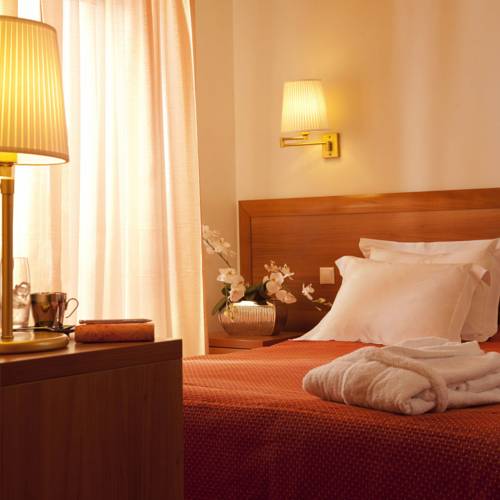 Chloe Hotel