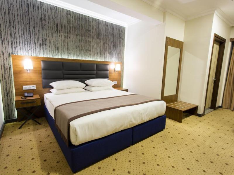 The Bostanci Hotel