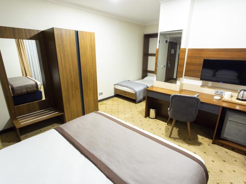 The Bostanci Hotel