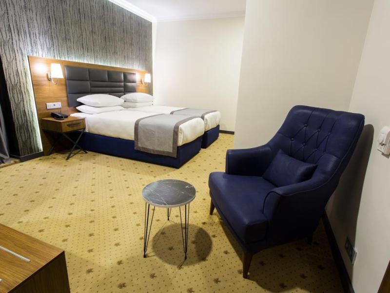 The Bostanci Hotel