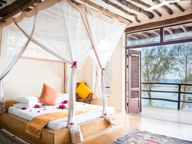 Sunshine Marine Lodge