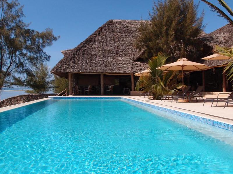 Sunshine Marine Lodge