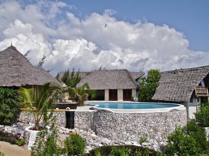 Sunshine Marine Lodge