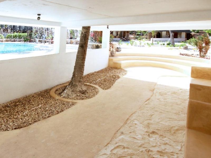 Green and Blue Zanzibar Ocean Lodge