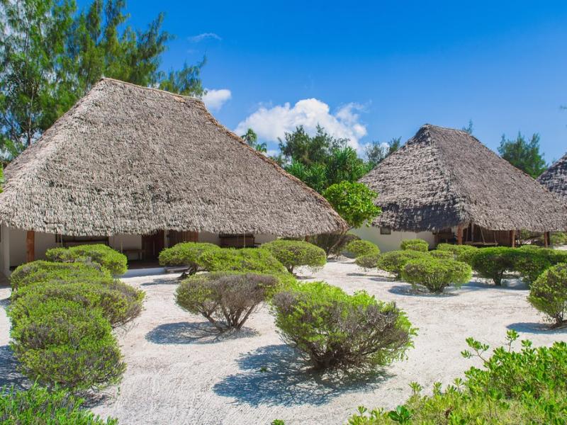 Hakuna Majiwe Beach Lodge