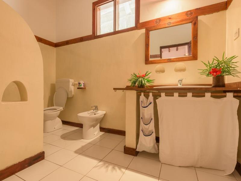 Hakuna Majiwe Beach Lodge