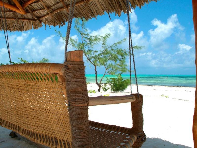 Hakuna Majiwe Beach Lodge