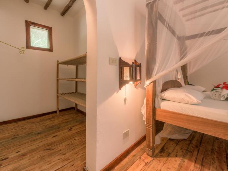 Hakuna Majiwe Beach Lodge