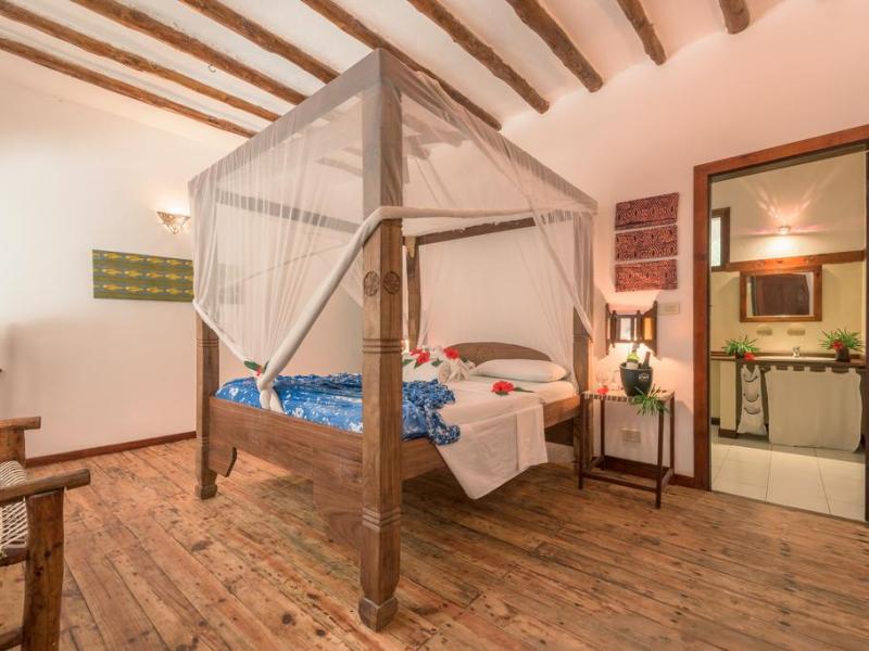 Hakuna Majiwe Beach Lodge