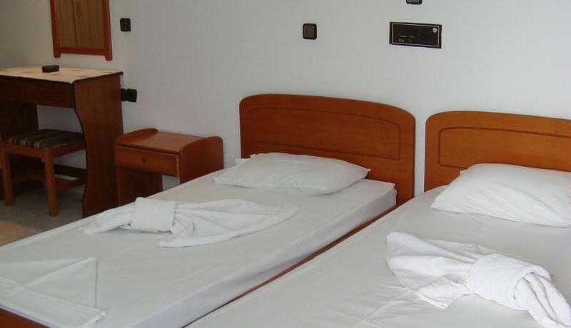 Pelagos Studios and Apartments