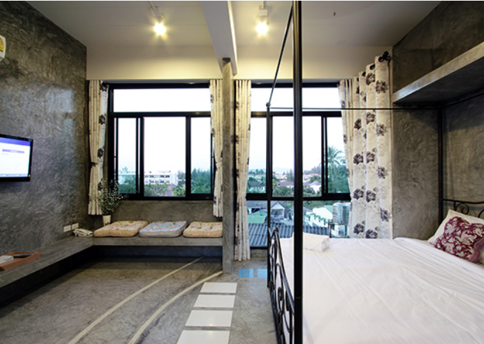 Be My Guest Hip Hotel