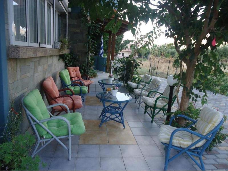 Saloustros Apartments