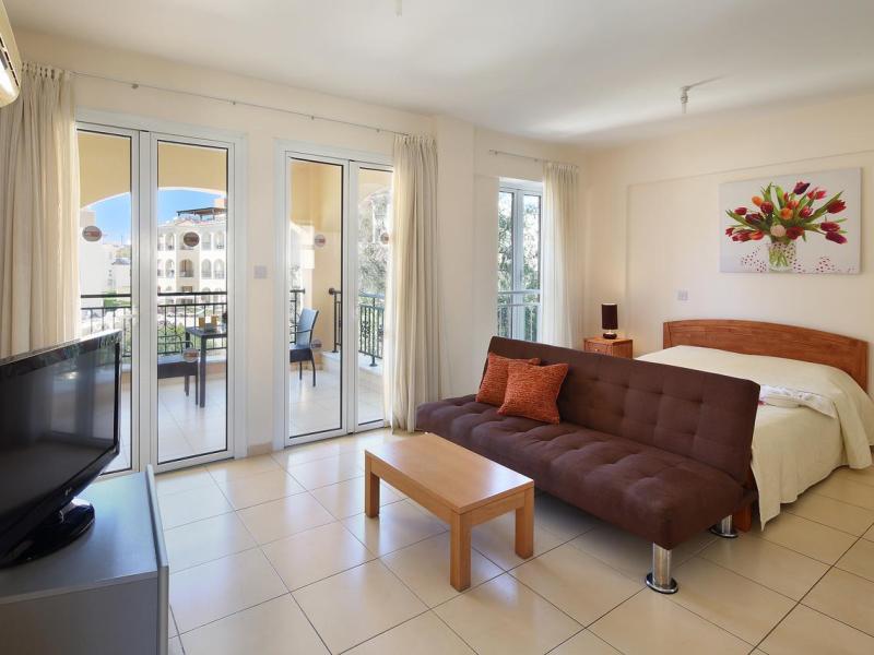 St Nicolas Elegant Residence