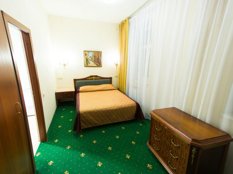 Парк Крестовский